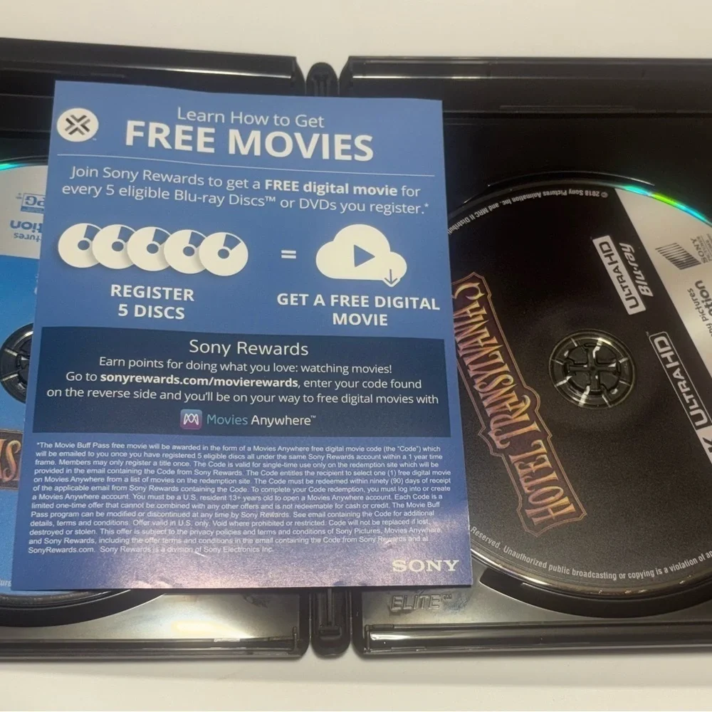 4K Ultra HD, Blu-ray, and Digital version of the movie Hotel Transylvania 3: